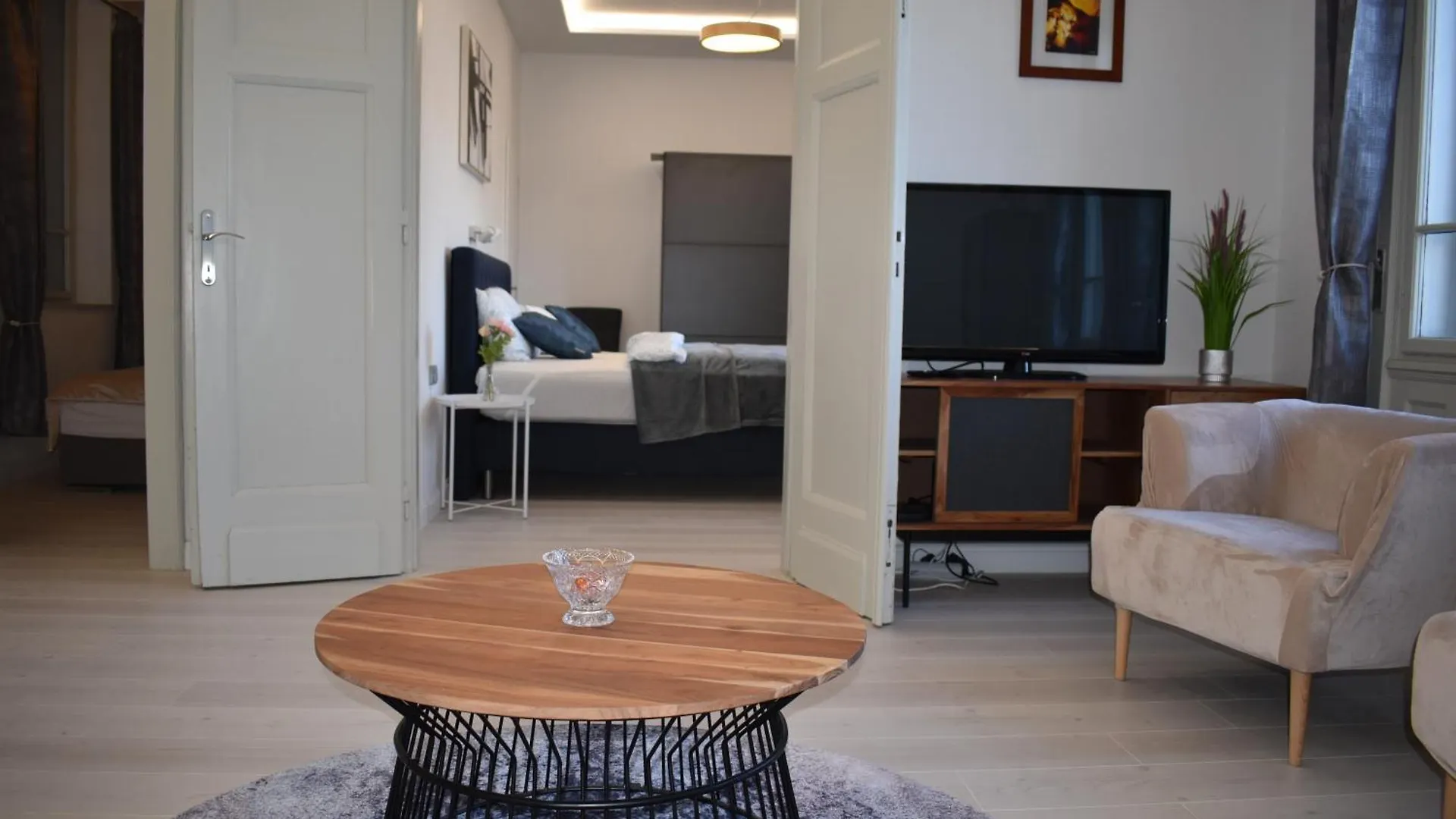 Chain Bridge Apartman Budapest Ungarn