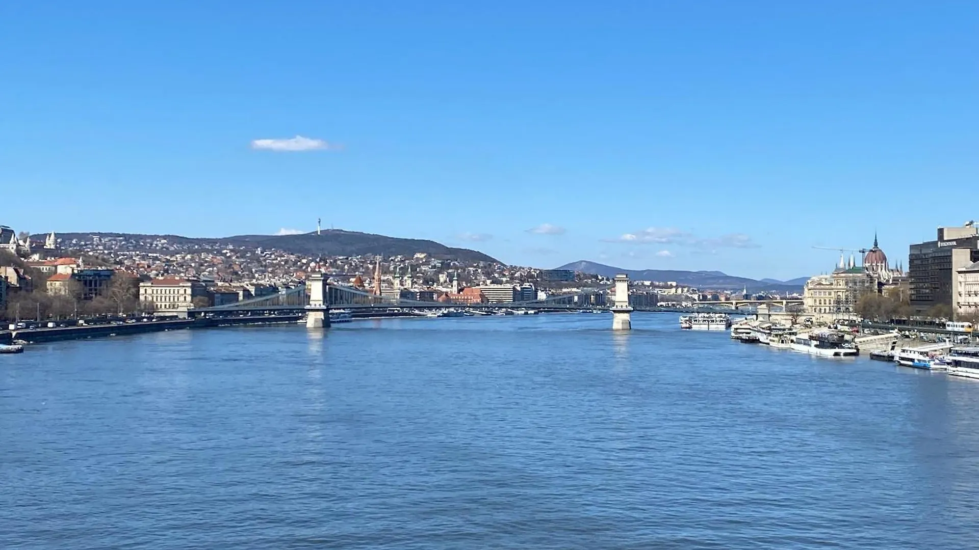 Chain Bridge Apartman Budapest 0*,
